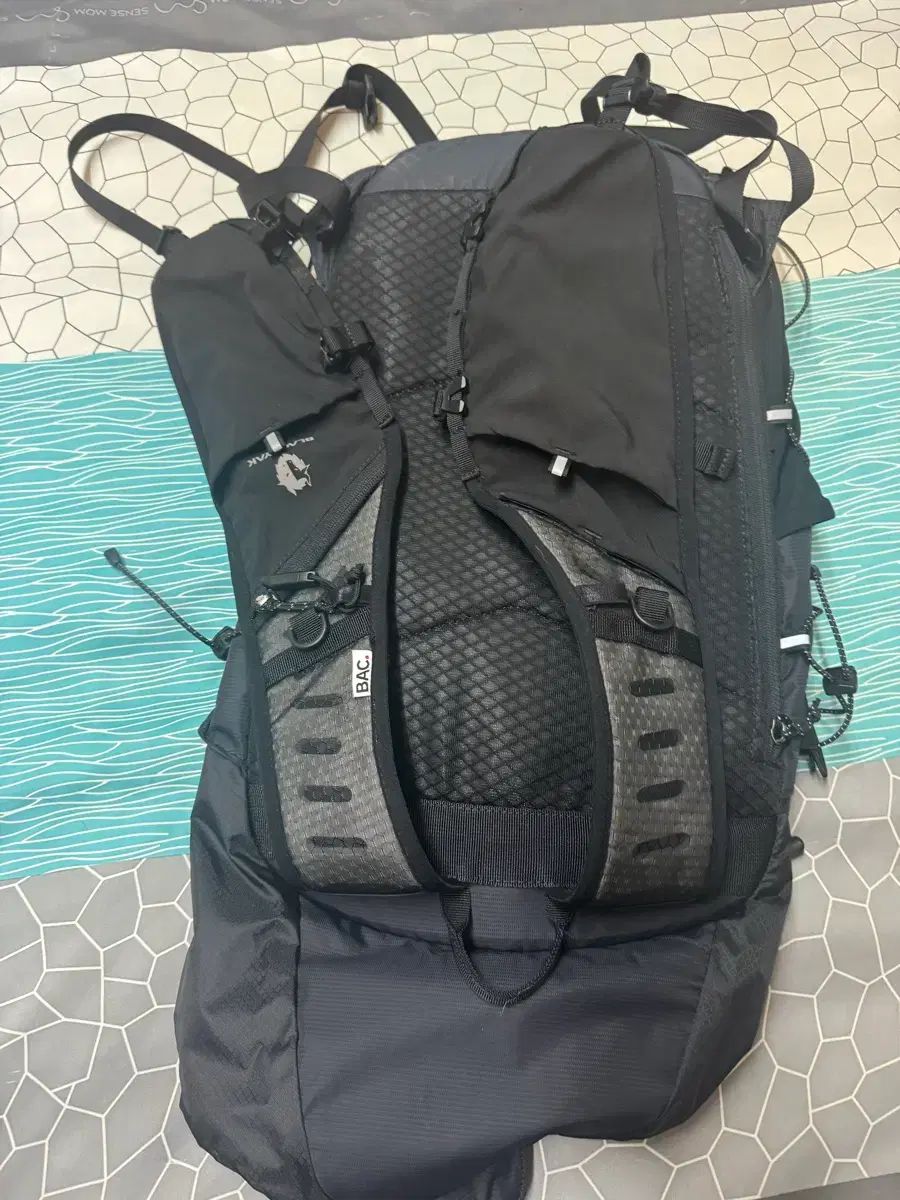 ブラックヤク 343ノバ バックパック