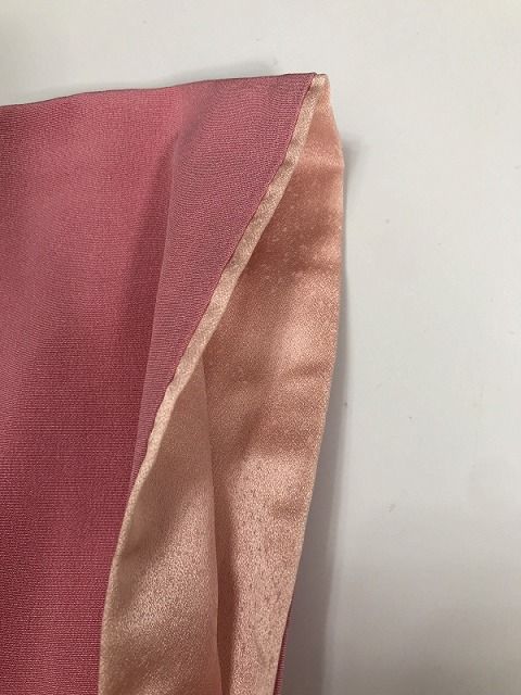 ピンク地に桜模様