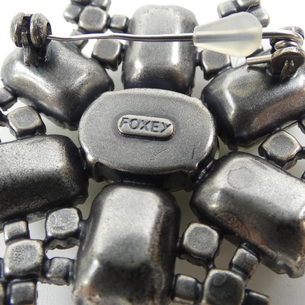 フォクシー FOXEY ブローチ