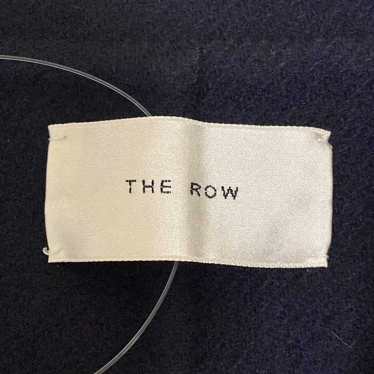 THE ROW ザロウ☆polli ポリジャケット ネイビー xs THE ROW』 ”2024 fall collection“ polliジャケット どんなテイストや