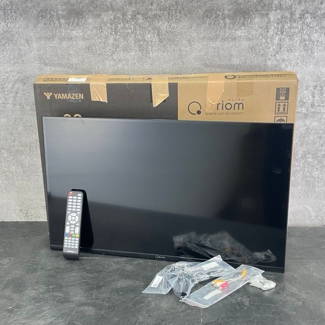美品 山善 テレビ 32型 Qriom キュリオム　YAMAZEN s1y77-01.jpg