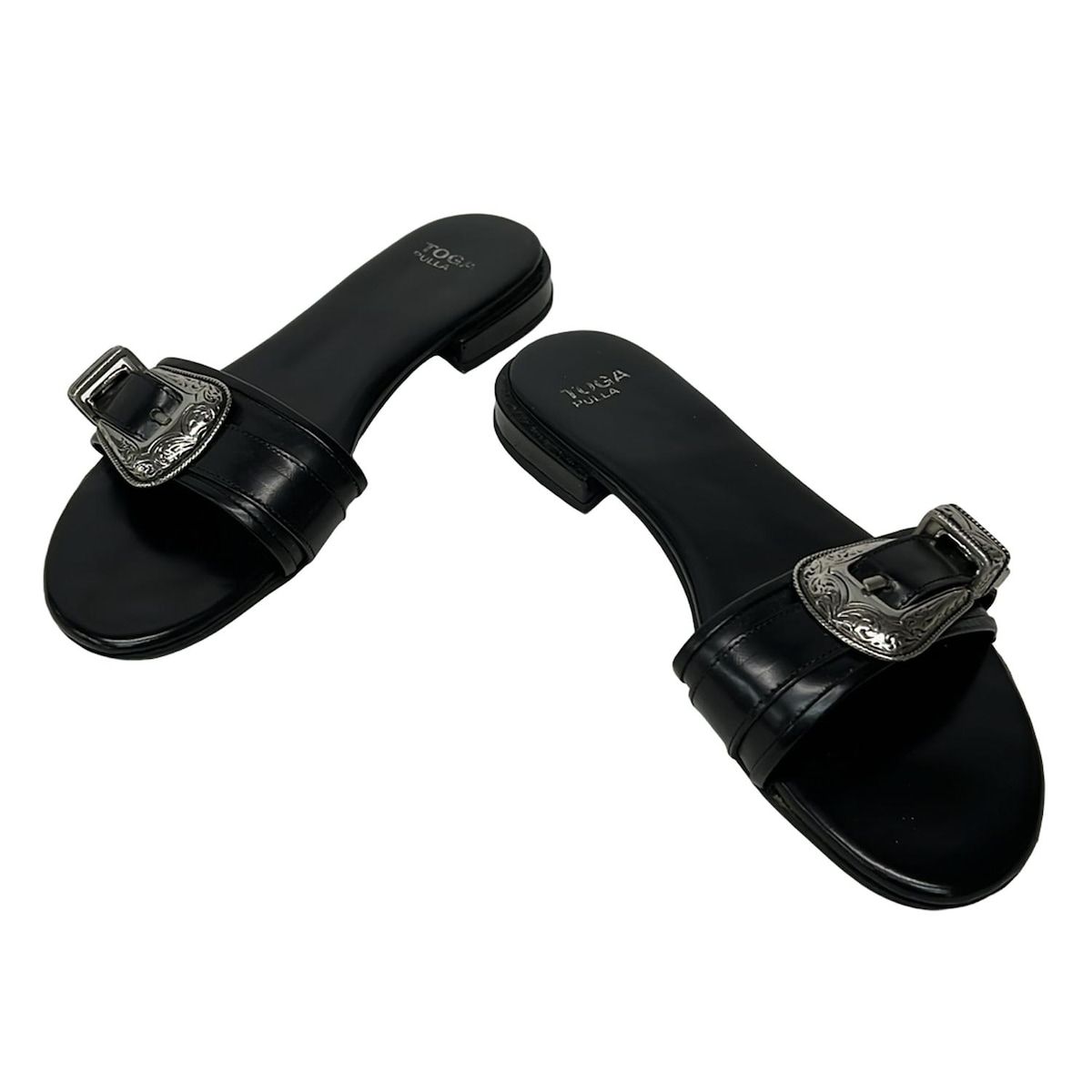 TOGA PULLA トーガプルラ ミュール 38 レディース - 黒×シルバー レザー