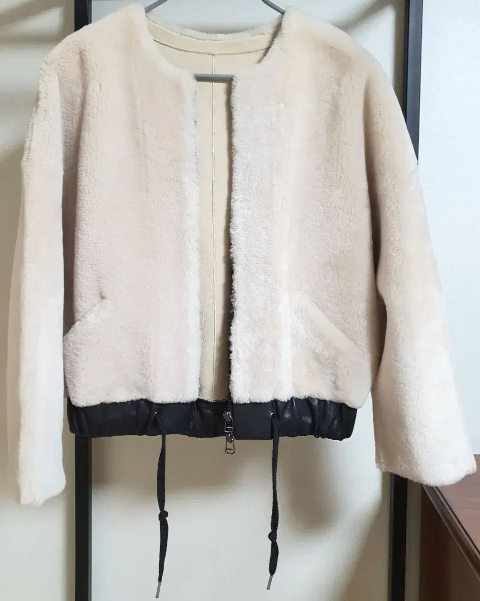 イネスアンドマルシャル クロップド ブルゾン ムートン