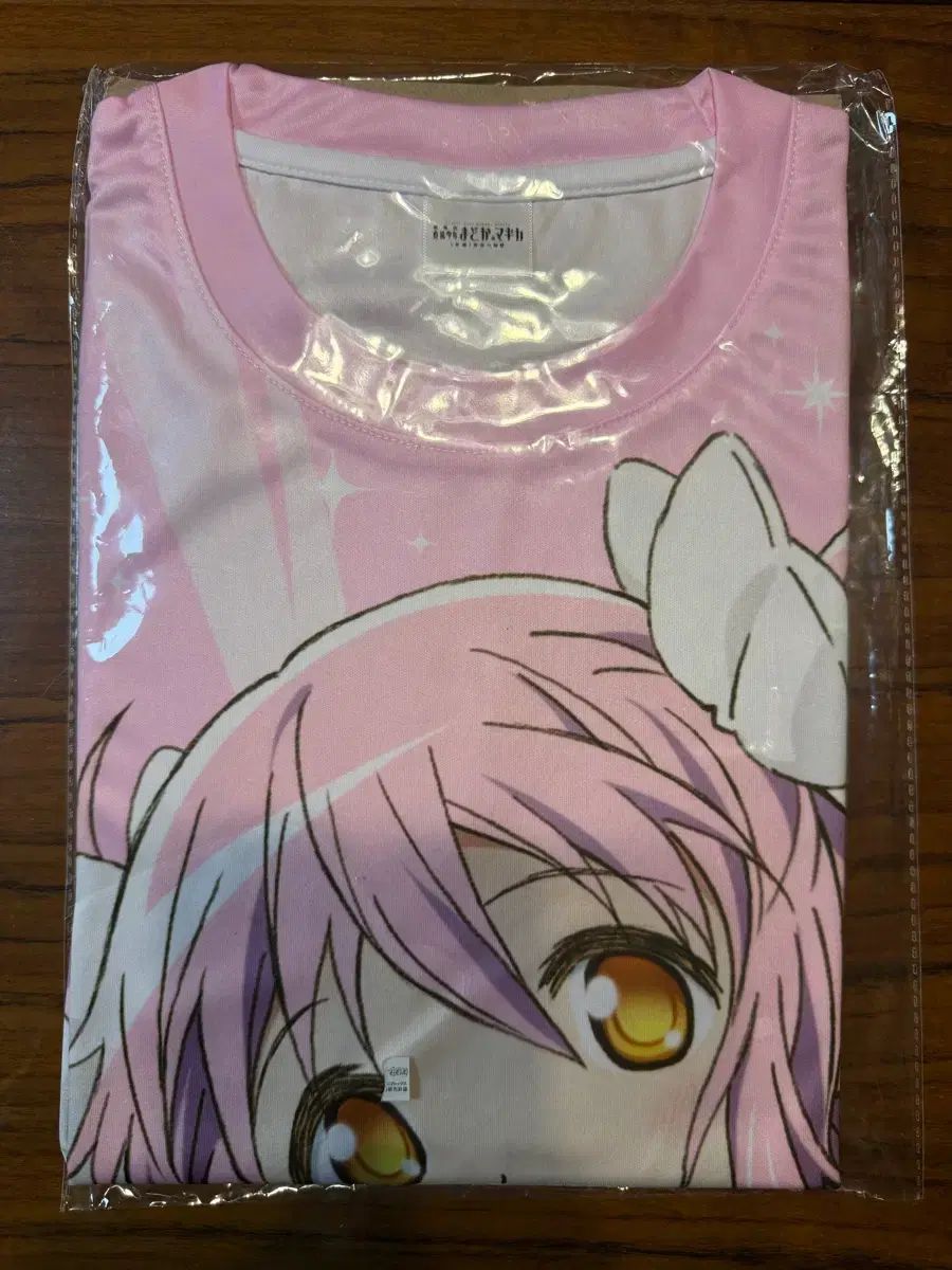 魔法少女まどか マギカ Tシャツ - 有馬 かな