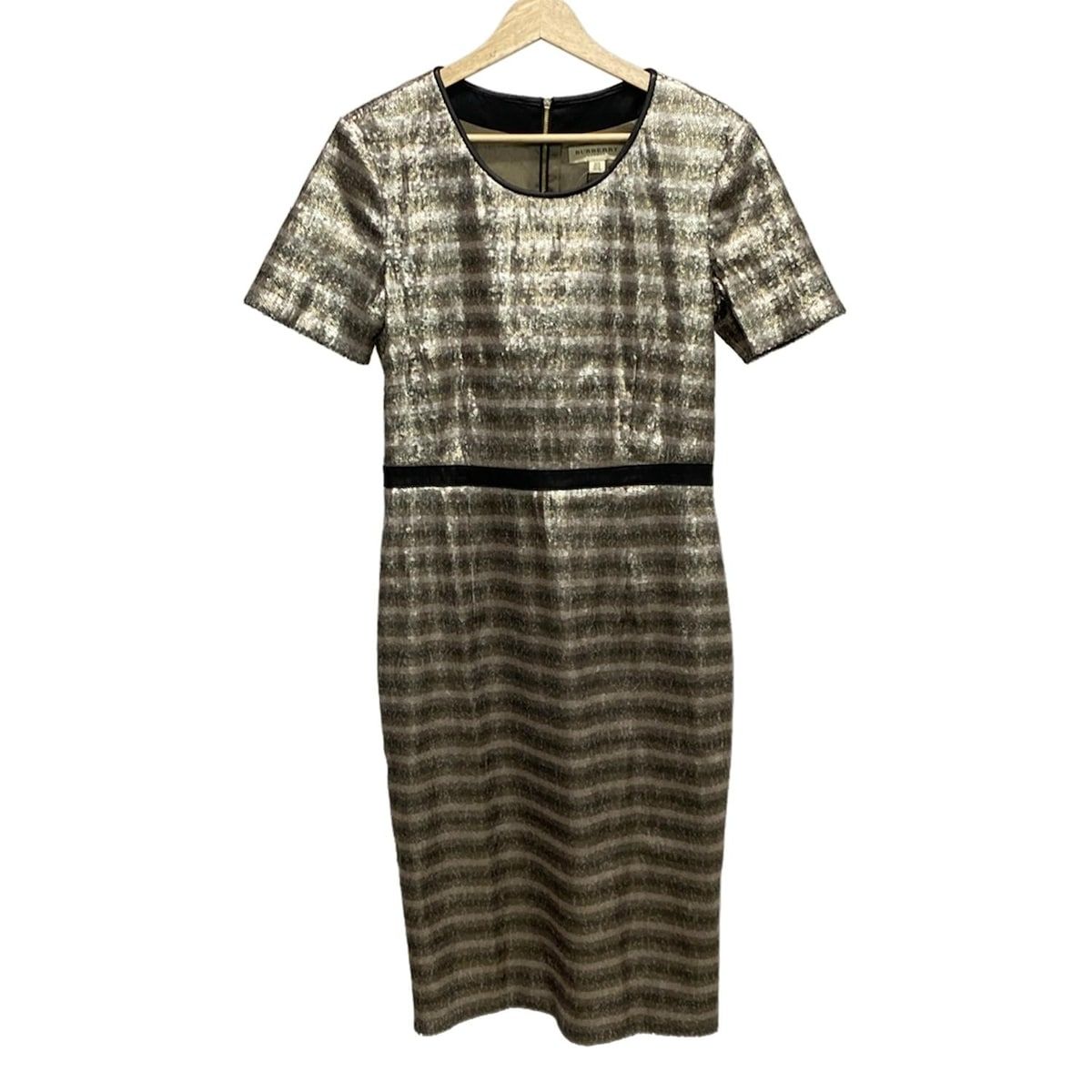 バーバリーロンドン ワンピース サイズUSA 8 レディース - カーキ×ゴールド×マルチ クルーネック 半袖 ひざ丈 スパンコール