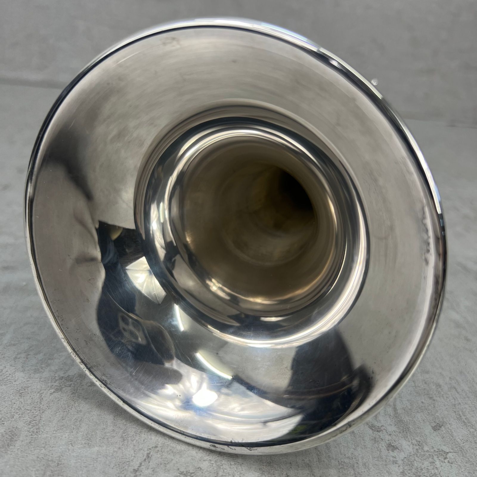 ビンセントバック TR300SP B♭トランペット イエローブラス 銀メッキ