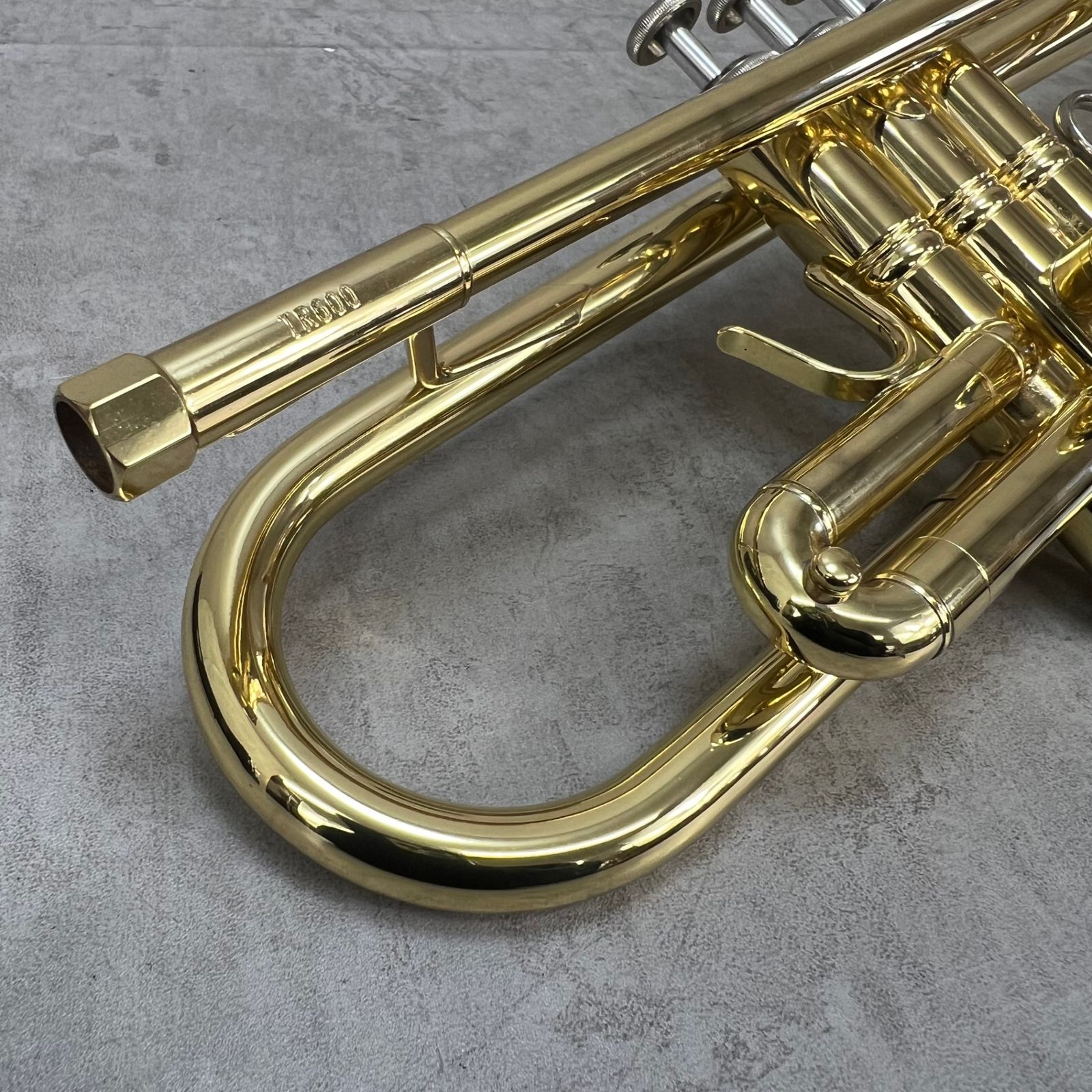 ビンセントバック B♭トランペット ARISTOCRAT TR600 イエローブラス