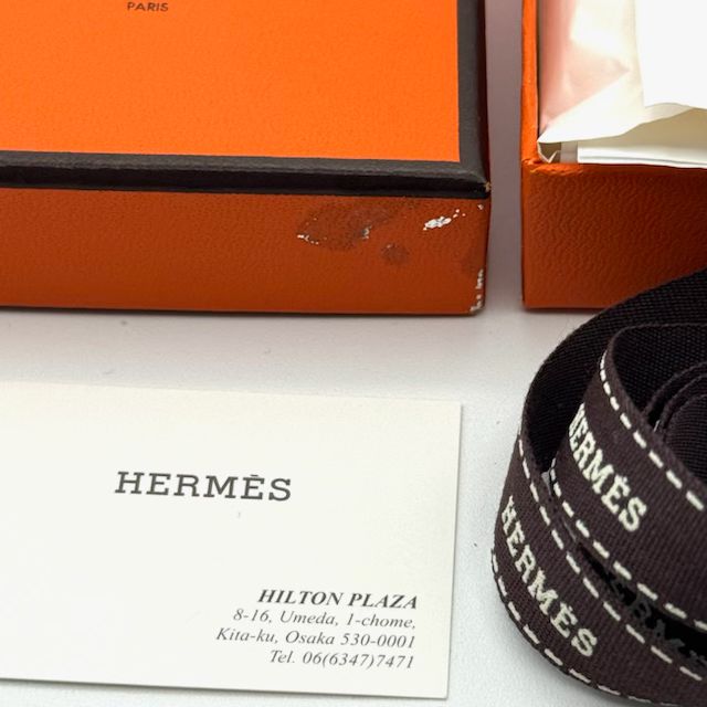 グローブホルダー