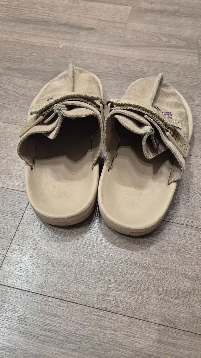 リーボックxニードルズ ビートニック サンダル 270