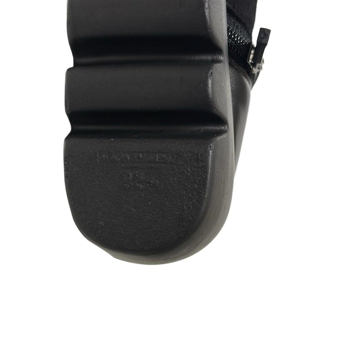 ショートブーツ