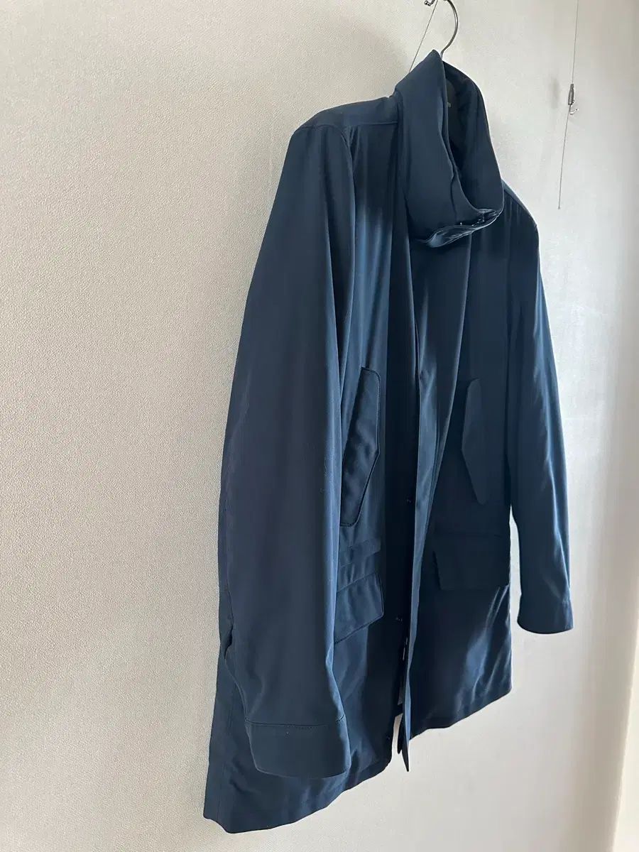 ロロ・ピアーナ マウンテンパーカー - メルカリ