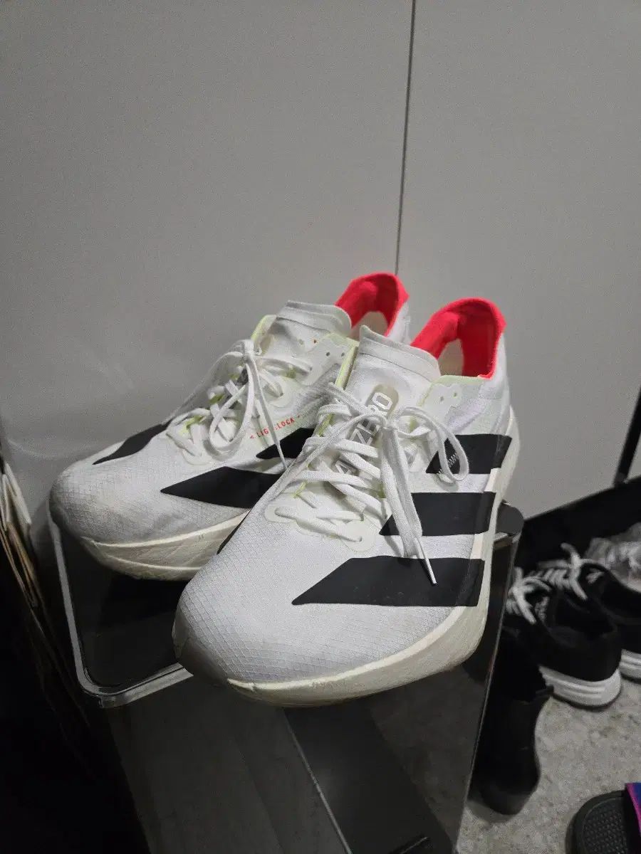 アディダス アディゼロ プロ4 290 サイズ