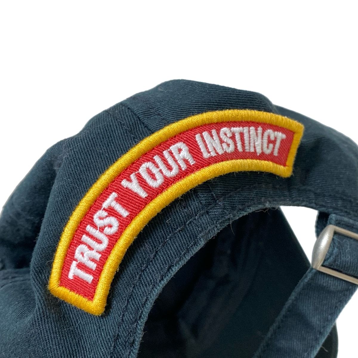 - 黒×レッド×マルチ