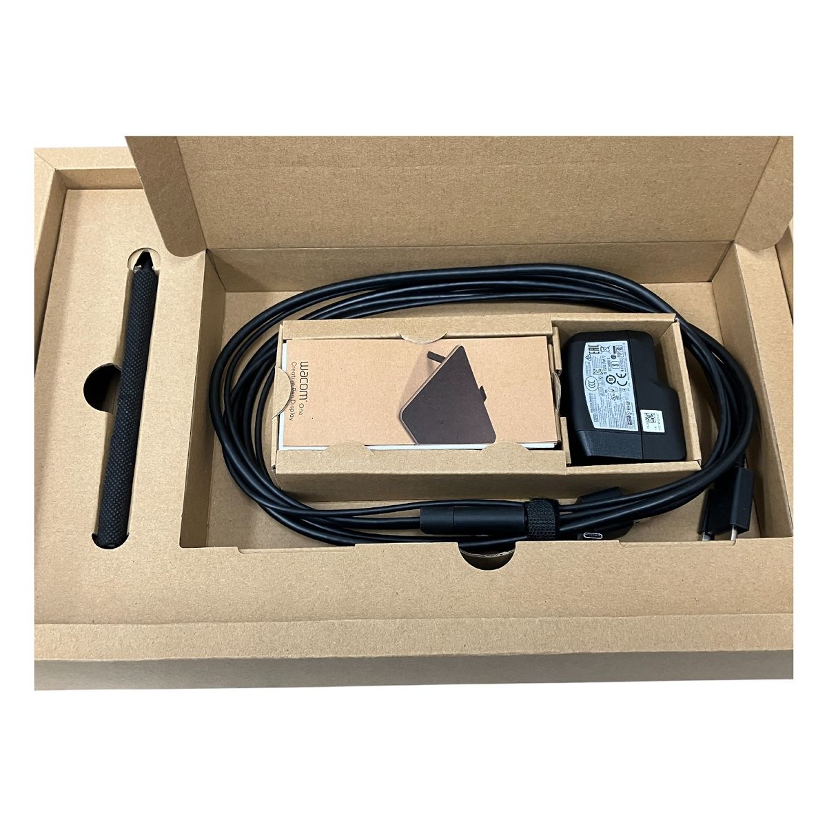 Wacom One Creative Pen Display 液晶タブレット 13 3インチ ワコム