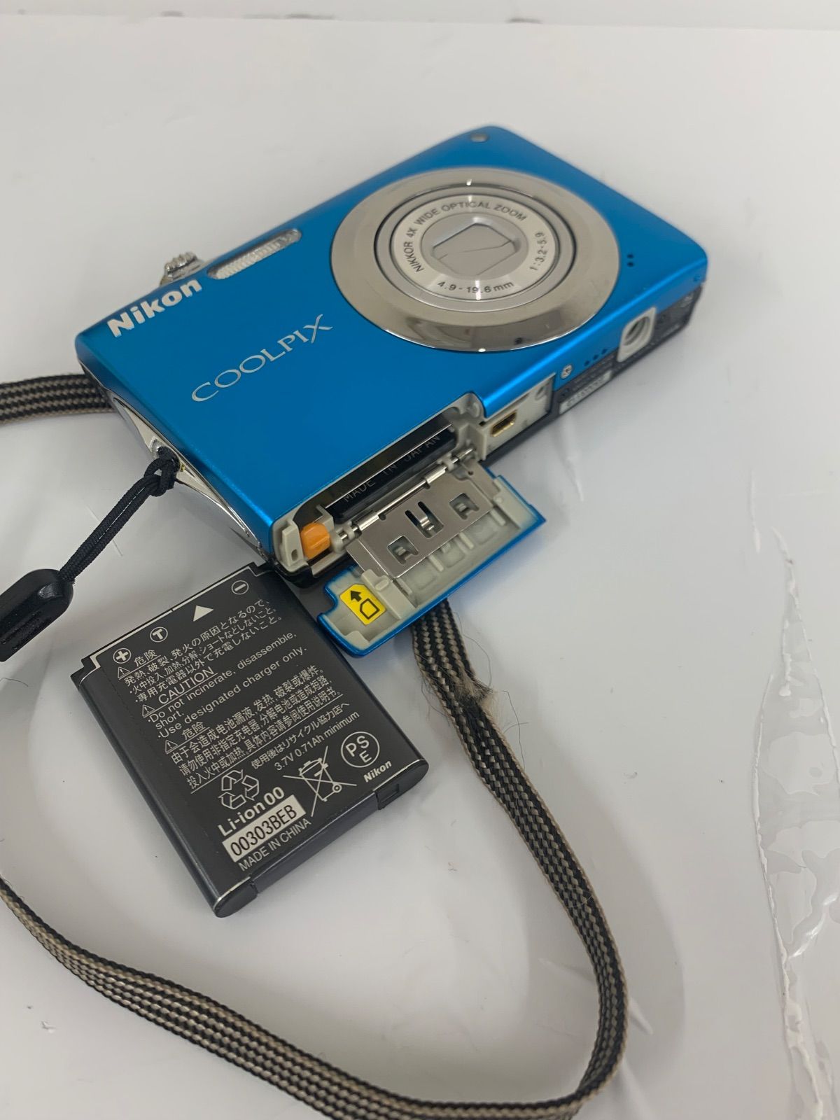 3【通電動作未確認】ニコン Nikon COOLPIX S3000 デジカメ【カメラ