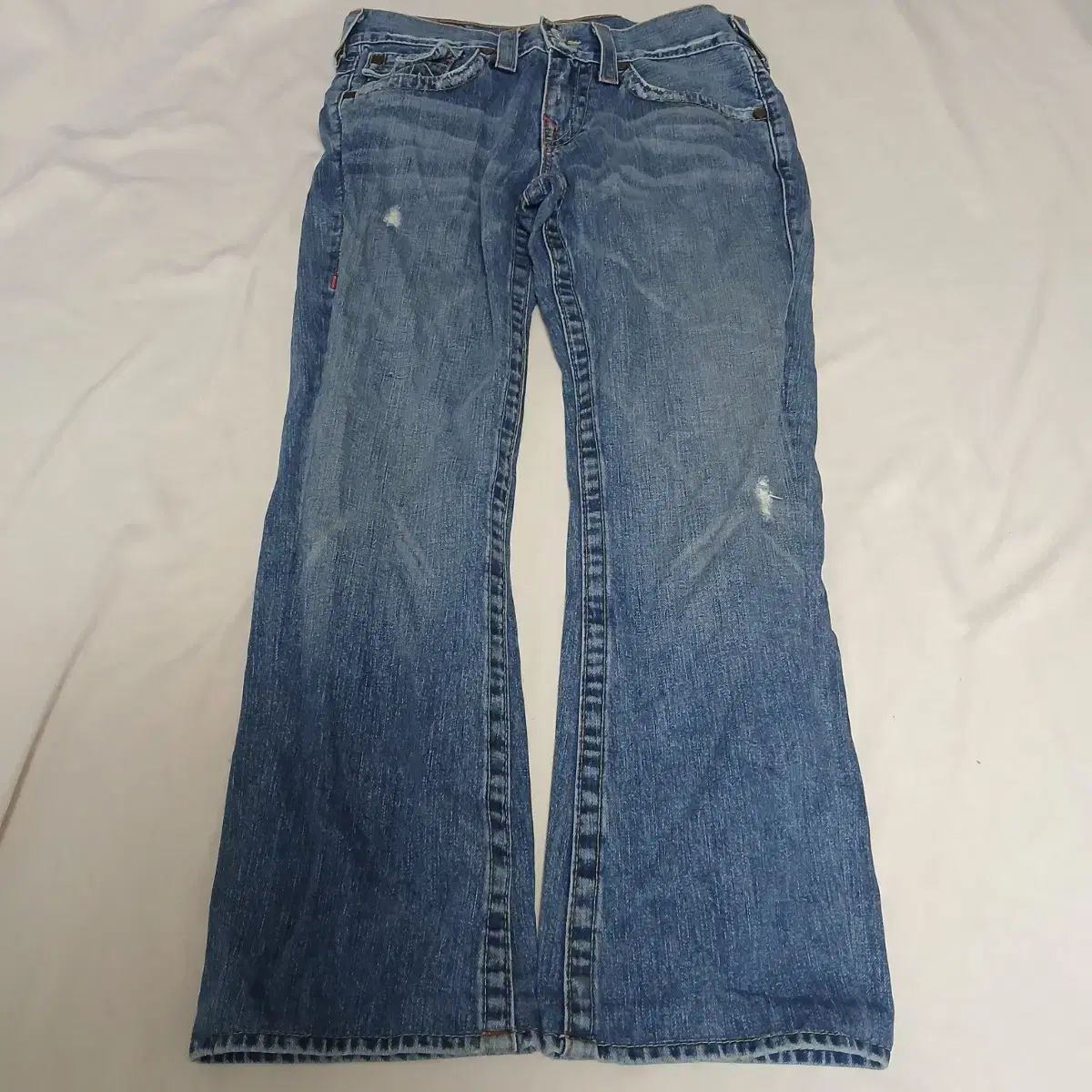 TRUE RELIGION トルゥーレリジョン 30白ステッチ