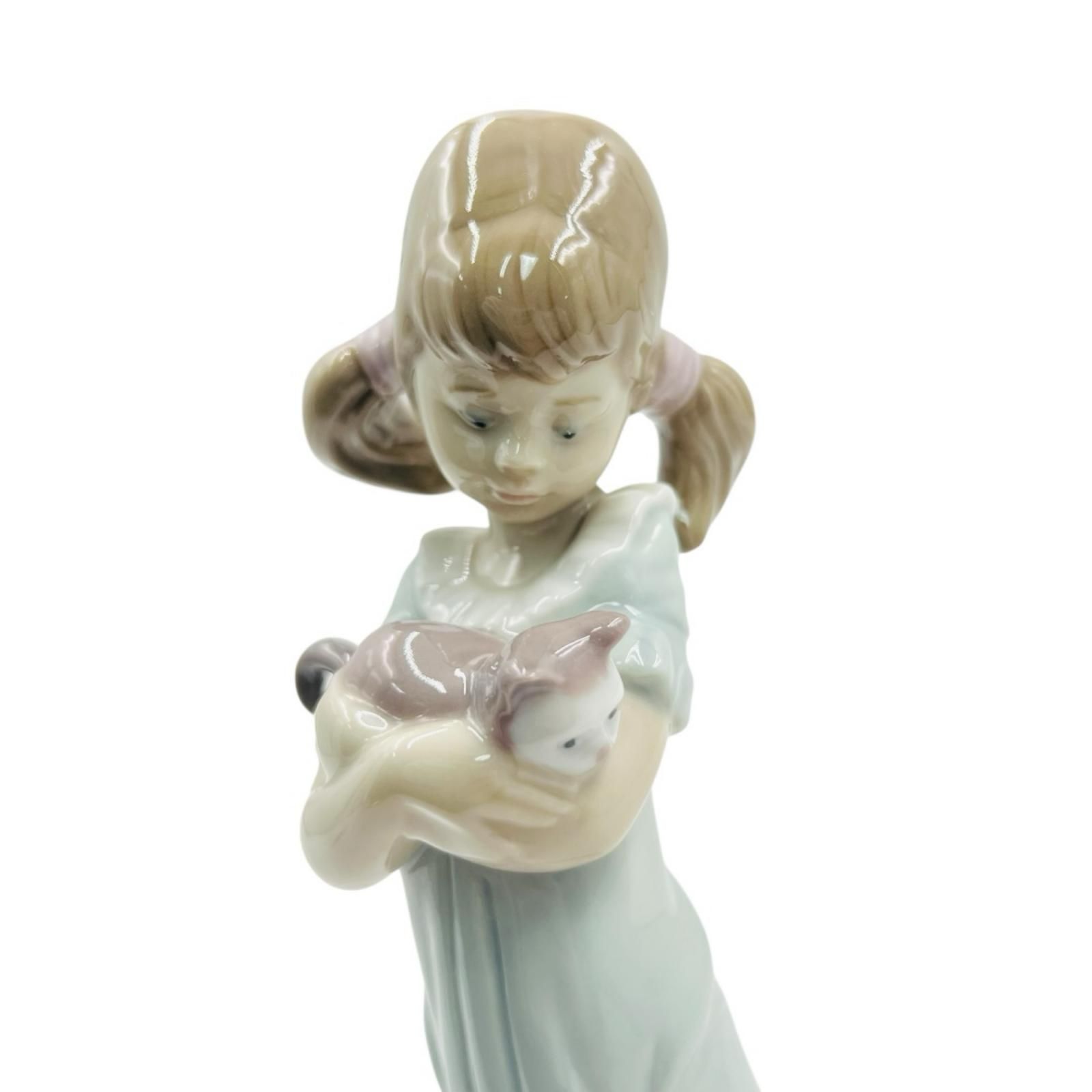 LLADRO リヤドロ 5743 私のことも忘れないで 女の子 猫 【公式通販】 LLADRO リヤドロ 5743 私のことも忘れないで 女の子 猫 【公式通販】