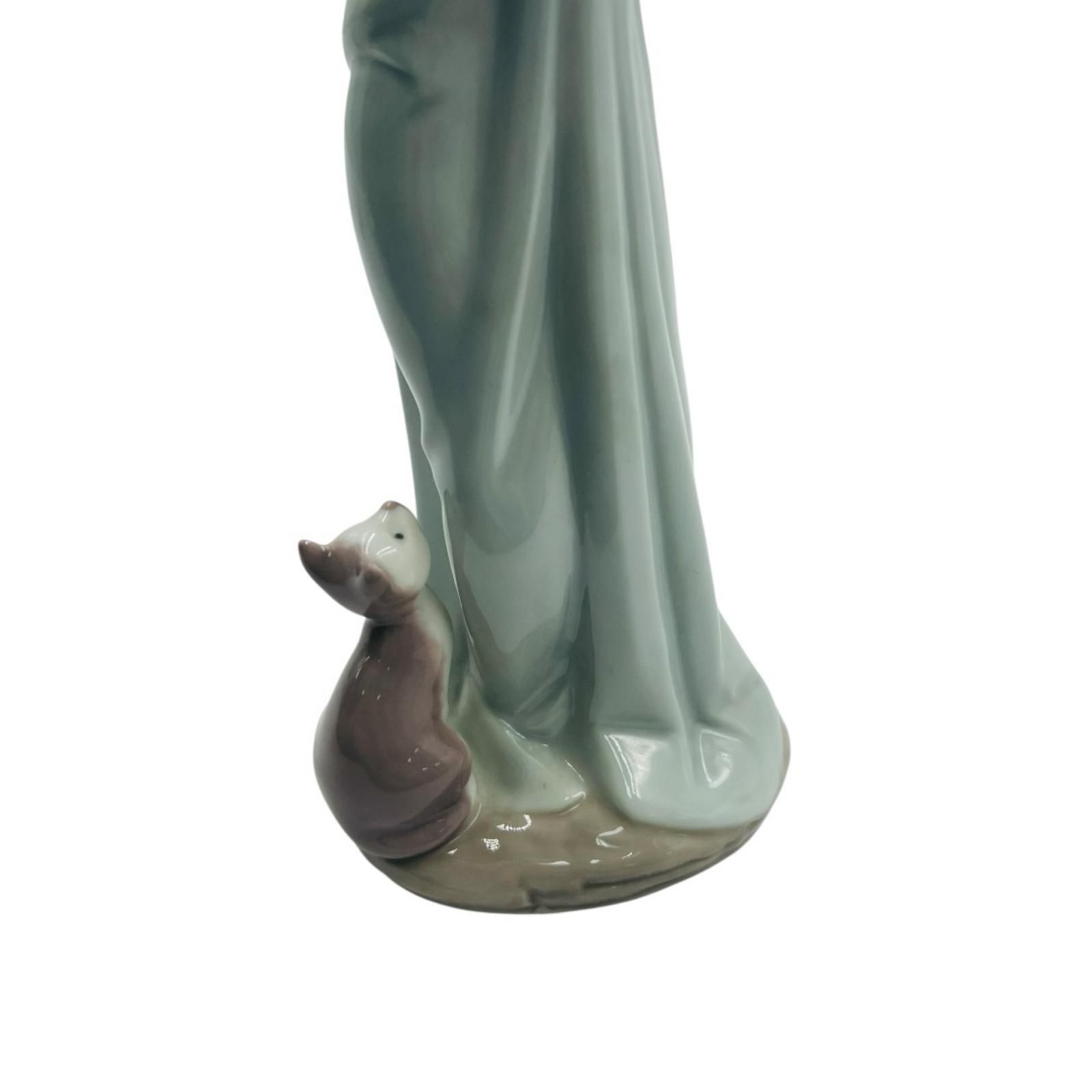 LLADRO リヤドロ 5743 私のことも忘れないで 女の子 猫 - メルカリ