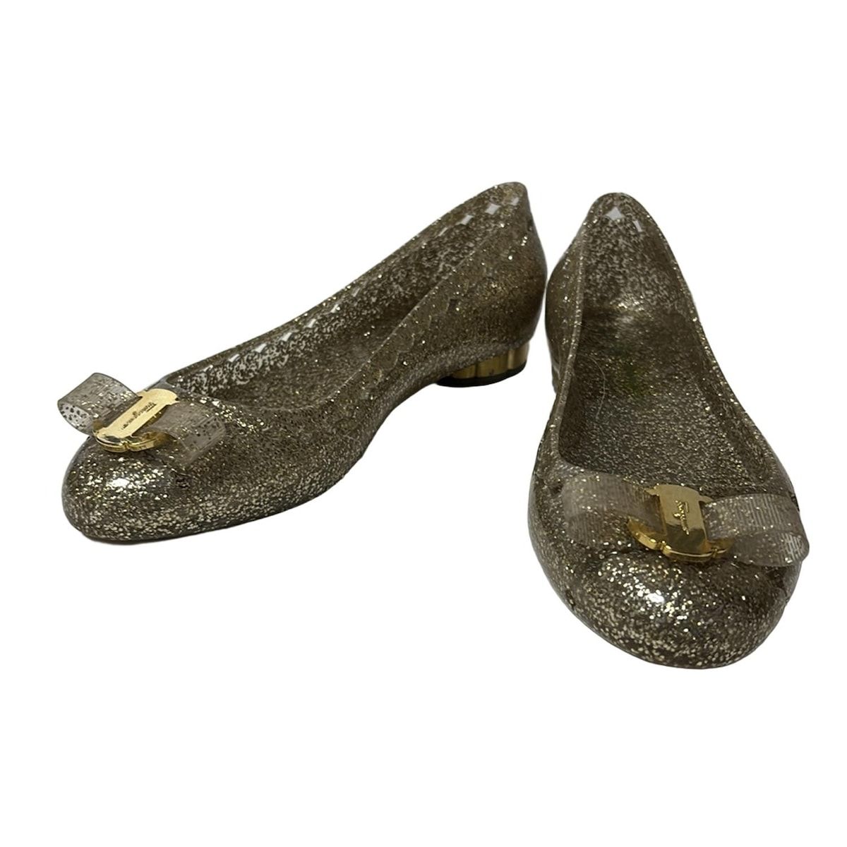 SalvatoreFerragamo サルバトーレフェラガモ フラットシューズ 7 レディース - ゴールド ヴァラ ラメ