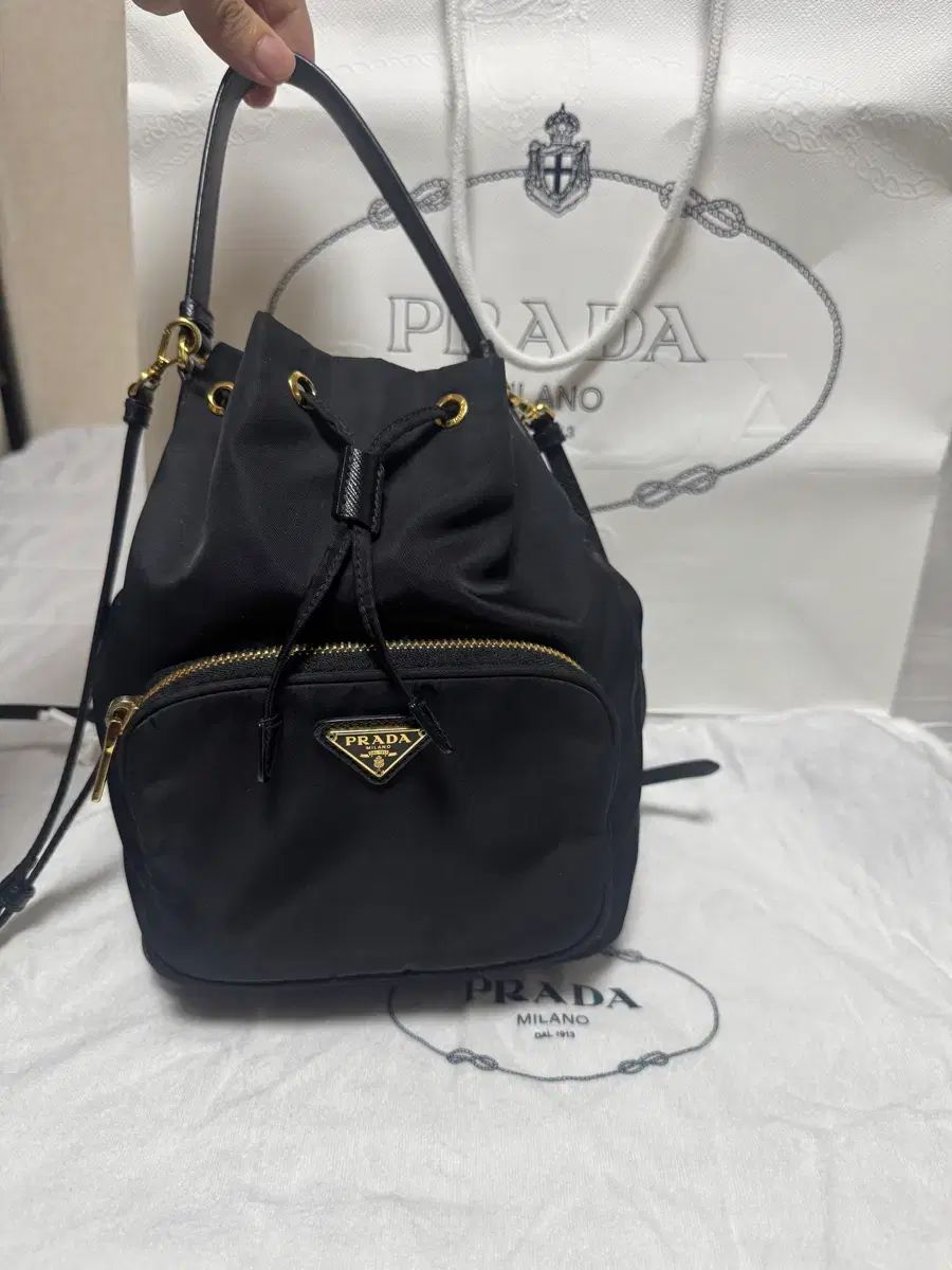 PRADA バケットバッグ
