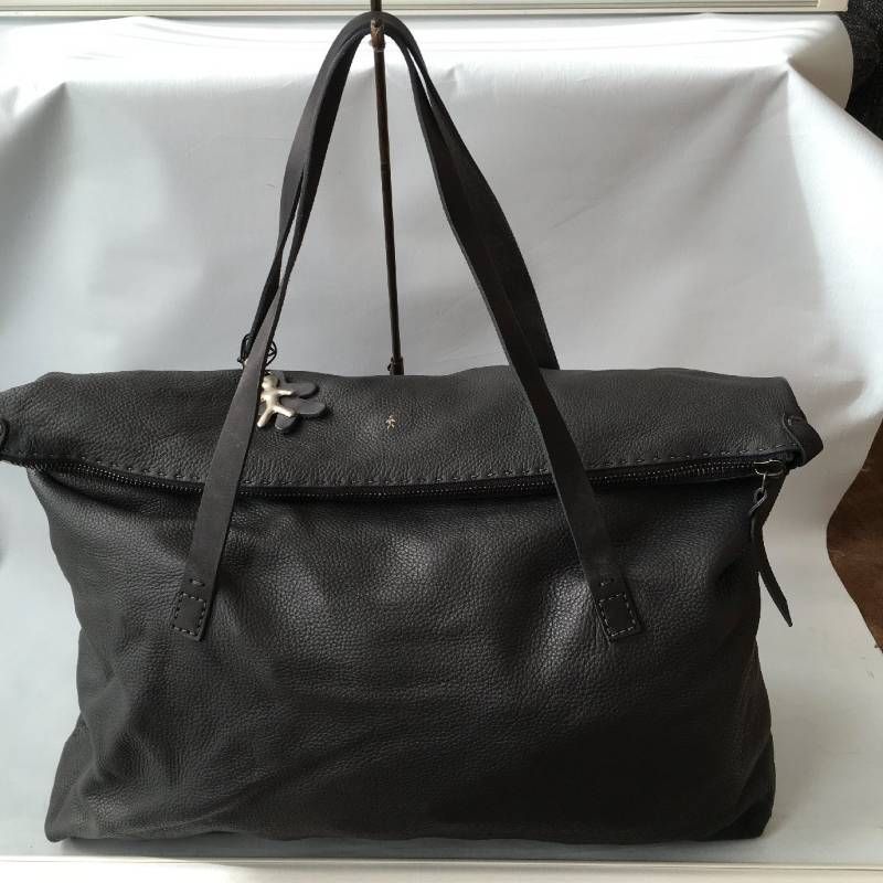 美品 HENRY BEGUELIN（エンリーベグリン） 大きめ レザー バッグ