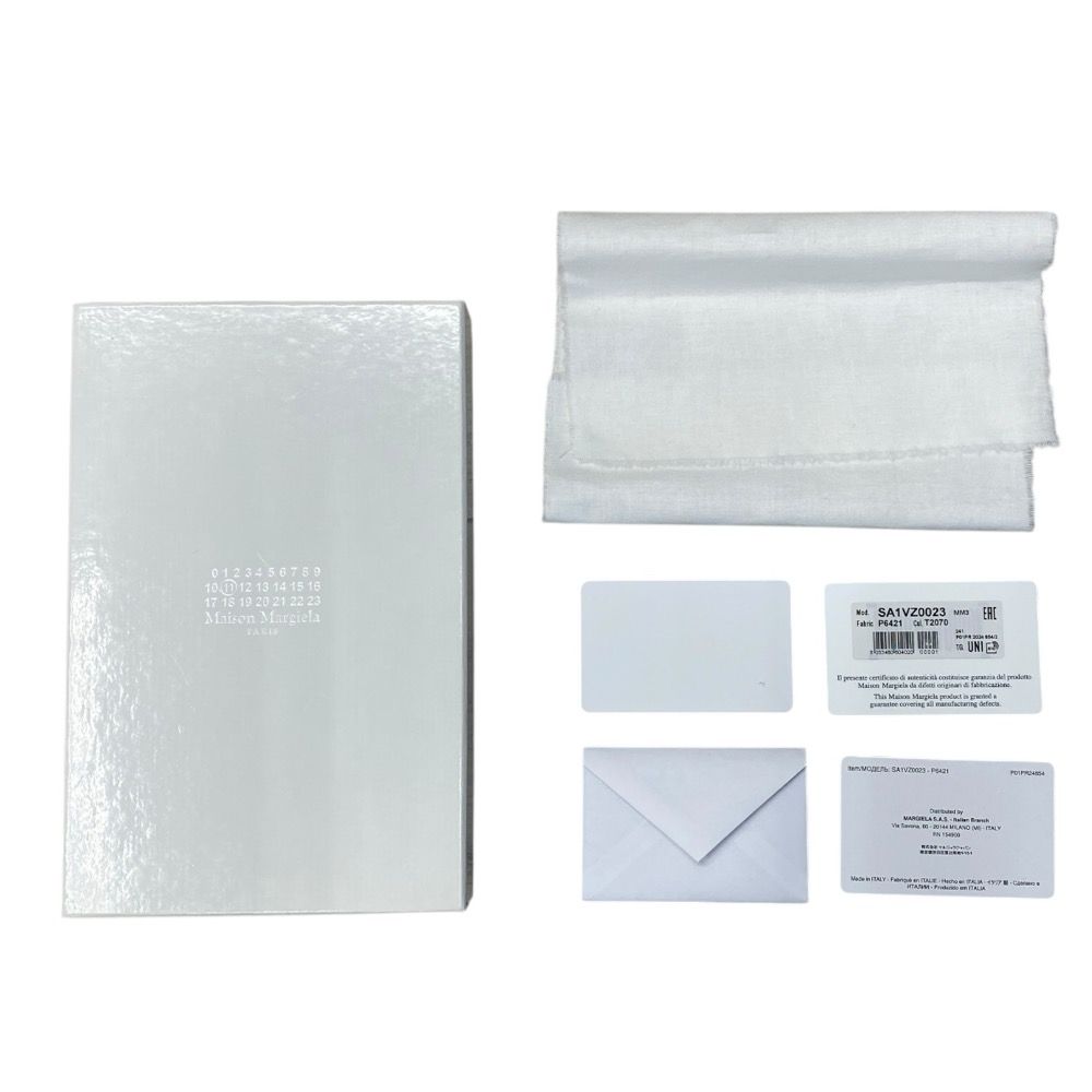  メゾンマルジェラ チェーンストラップ アイフォンケース iPhone 14 Pro ベージュ P 6421 Maison Margiela 安心品質 リユース その他 スマホアクセサリー