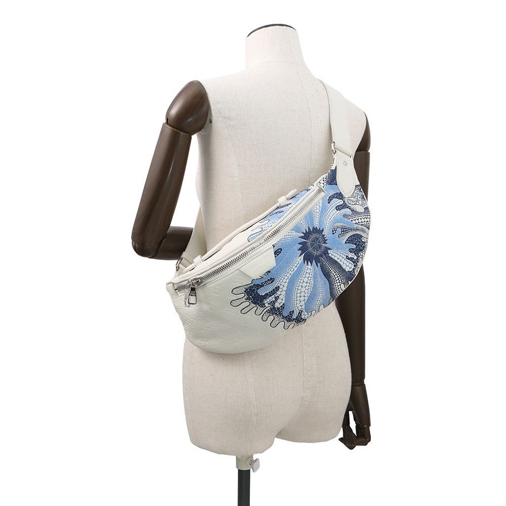 ルイヴィトン ボディバッグ モノグラム/トリヨンレザー LV×YK マキシ