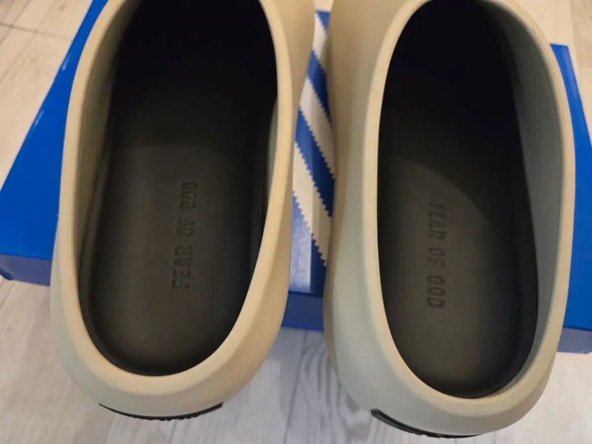 スリッポン クリーム