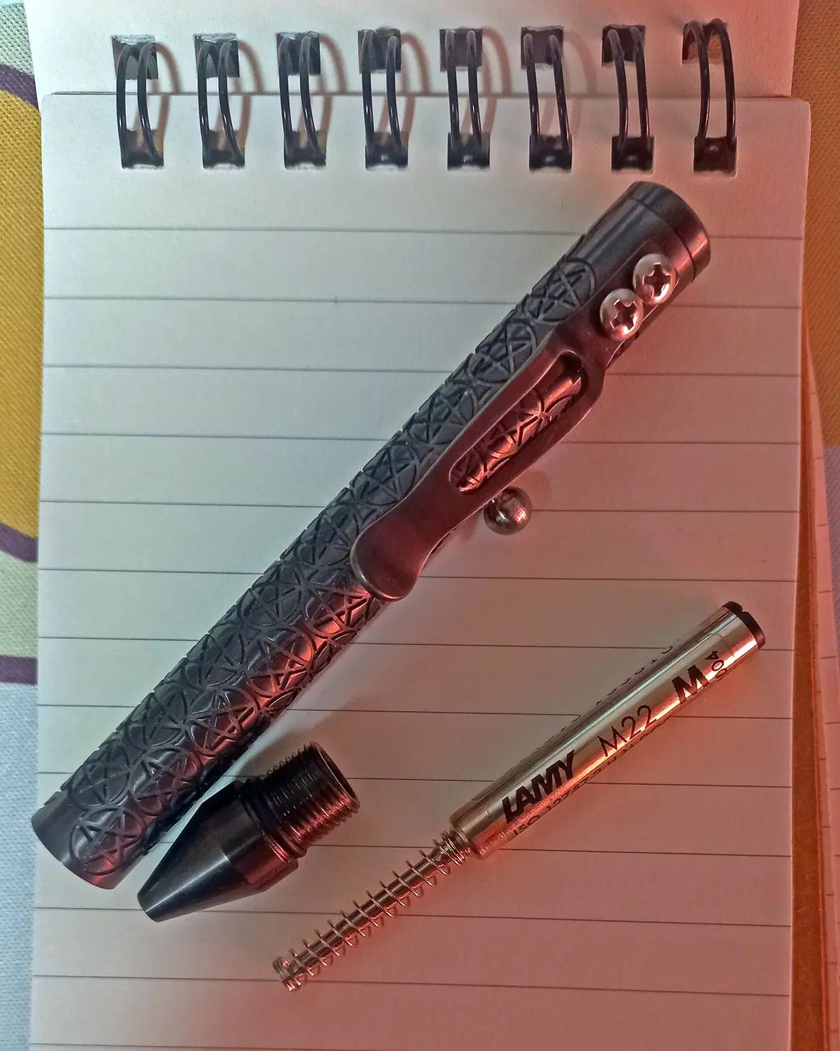 ボルトアクション ボールペン タクティカル キーリング付き 多機能ペン Hamans(ハマンズ) チタン ボルトアクション タクティカル ボールペン