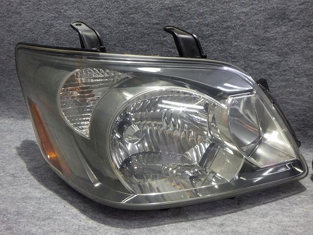 ノア 前期 ヘッドライト 左右 HID AZR60/65 28-181 ル4 トヨタ