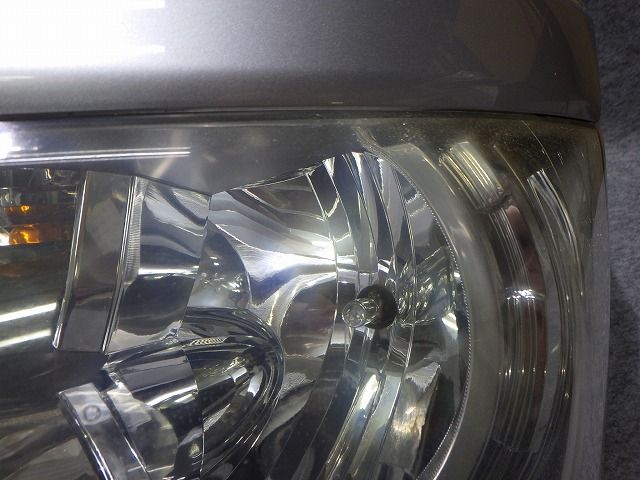 70系 ヴォクシー ヘッドライト左右 HID ZRR70/75 前期 28-202 V7