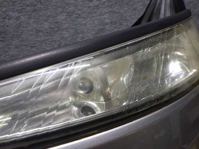 70系 ヴォクシー ヘッドライト左右 HID ZRR70/75 前期 28-202 V7