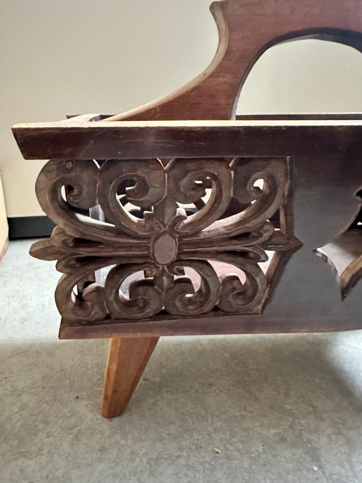 曲線美 ヴィンテージマガジンラック 木製 彫刻 手彫 - メルカリ