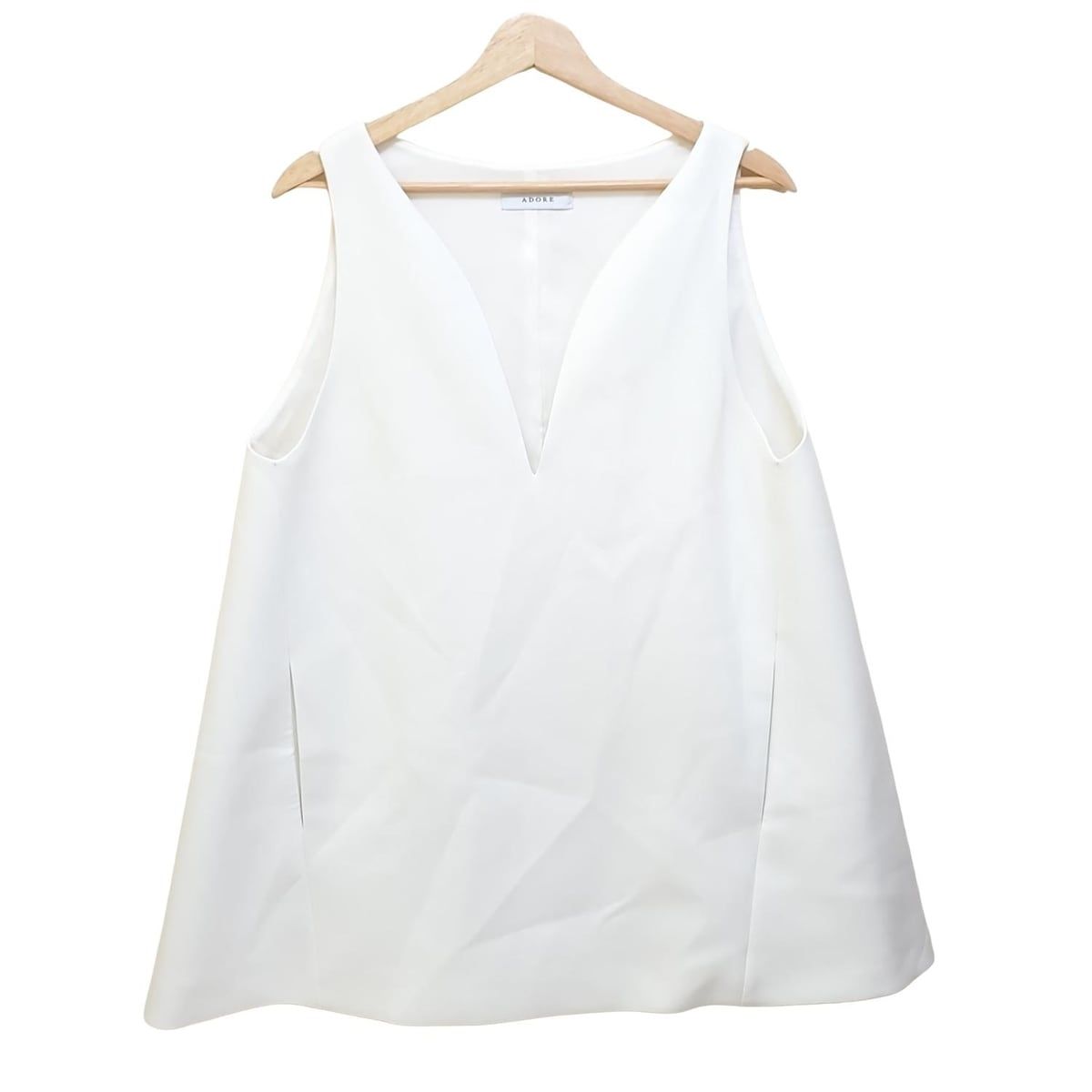ADORE アドーア ノースリーブカットソー サイズ38 M レディース - アイボリー Vネック
