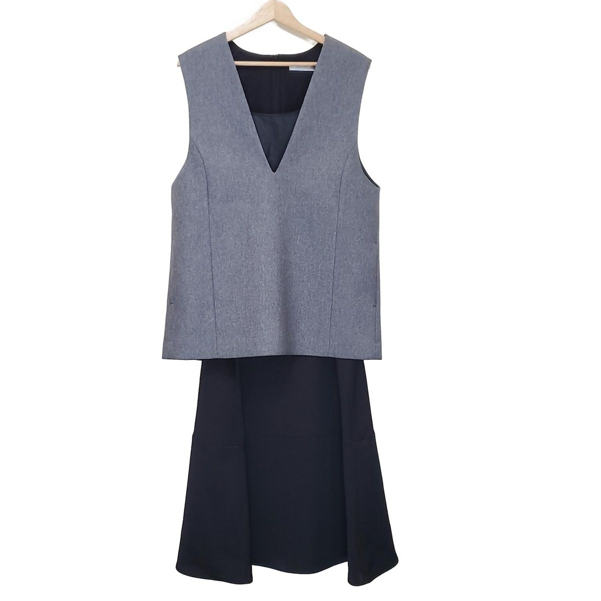 ADORE アドーア ワンピースセットアップ レディース グレー 黒