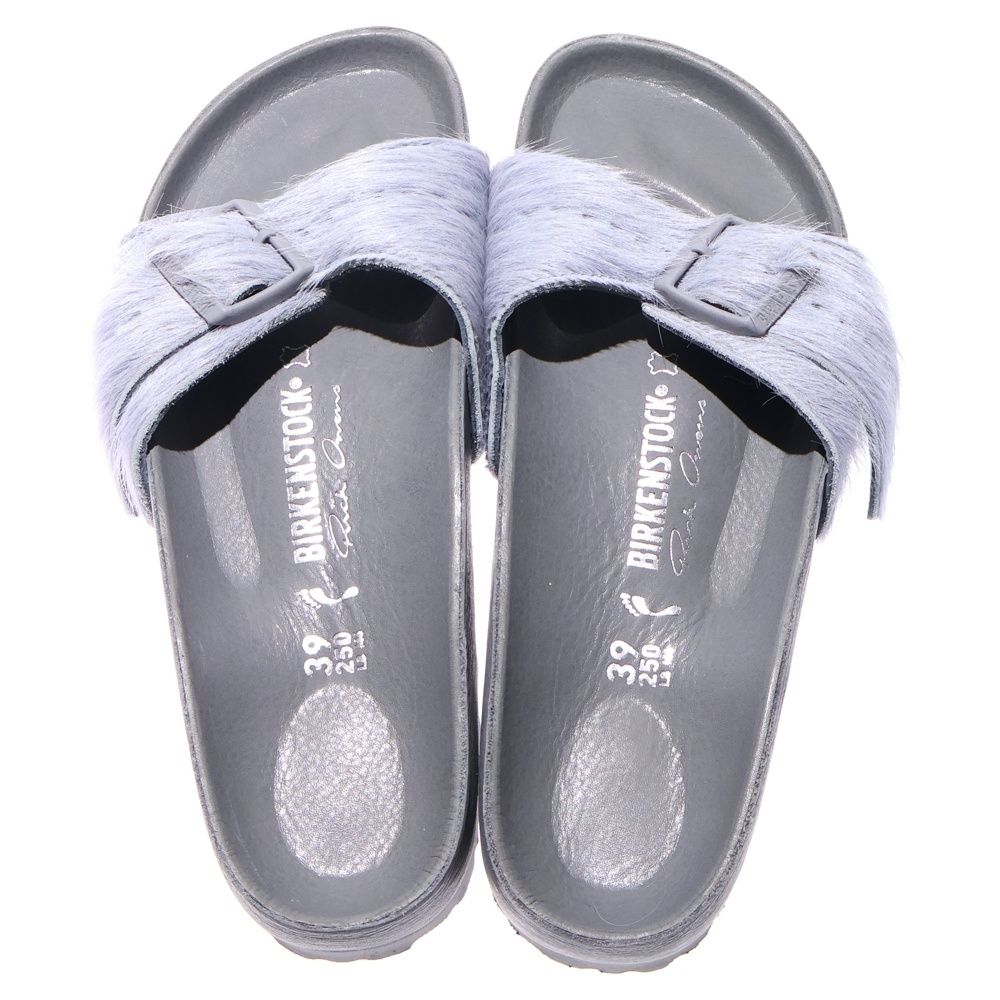 Rick Owens Birken Stock リックオウエンス　ファーサンダル 定番モデルがモードに進化！ 完売必至、「ビルケンシュトック×リック