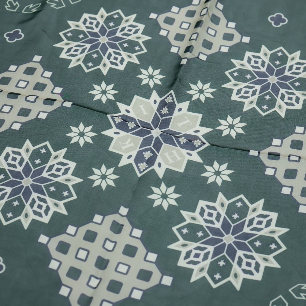 Kith ペイズリー　ジャケット　バンダナ KITH (キス) ペイズリー柄 ポリエステル バンダナ グリーン - メルカリ