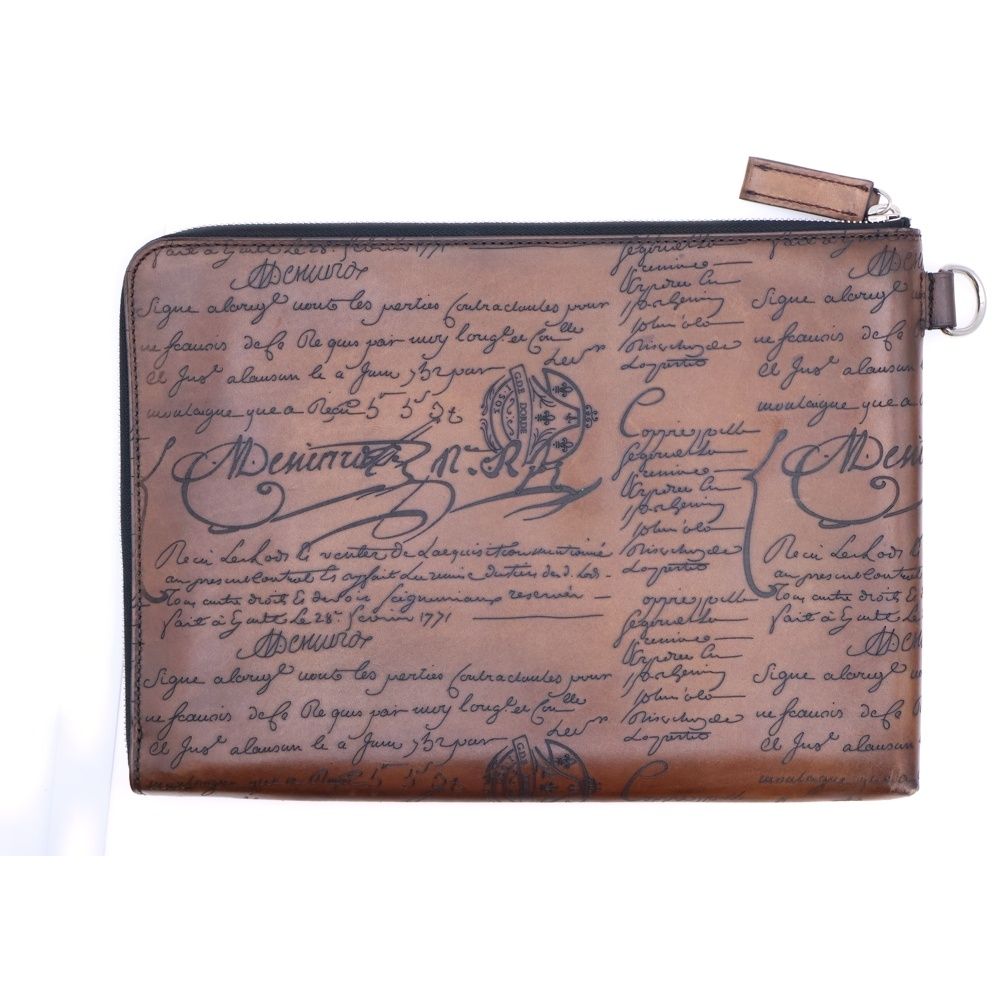 Berluti (ベルルッティ) カリグラフィ ニノGM クラッチバッグ ブラウン