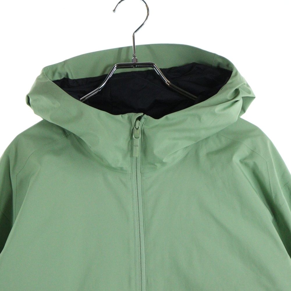 美品 アークテリクス ナイロンジャケット ソフトシェル ロゴプリント グリーン 美品 アークテリクス ナイロンジャケット ソフトシェル ロゴプリント