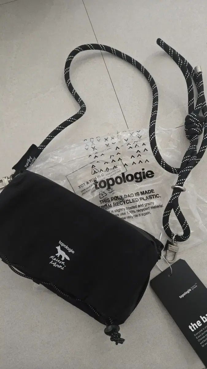 トポロジー メゾンキツネ コラボ マルチボトルバッグ