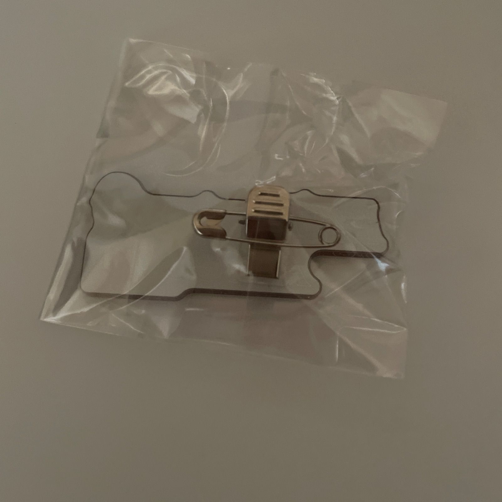 緋田美琴 アイドルマスターシャイニーカラーズ 缶バッジほか計4点 id