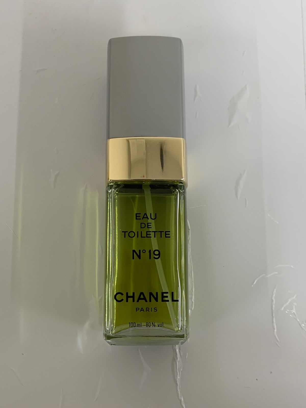 3【ほぼ未使用】CHANEL シャネル N°19 オードトワレ ヴァポリザター