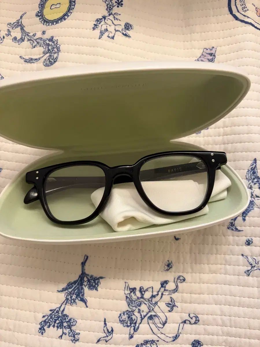 GENTLE MONSTER ジェントルモンスター ディオ ブラック