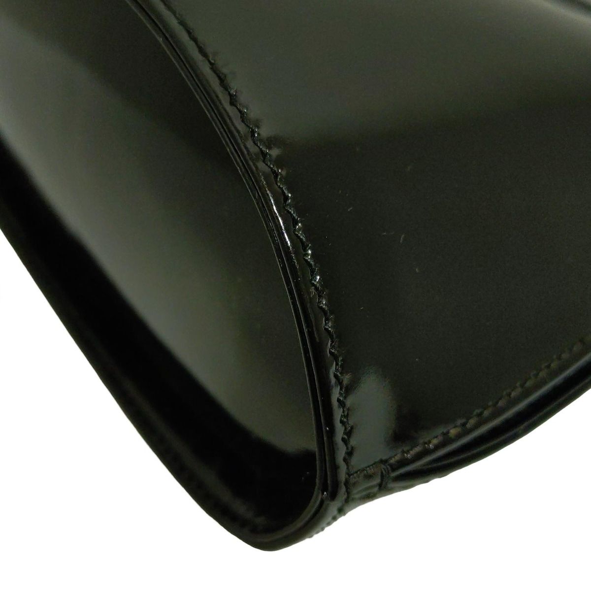 サルバトーレフェラガモ ハンドバッグ