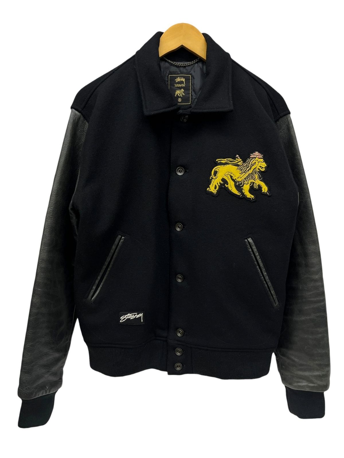 りゅう様10's ステューシー×APE スタジャン 30周年 裏原 ウール L A BATHING APE(アベイシングエイプ)×stussy(ステューシー) レザー切替