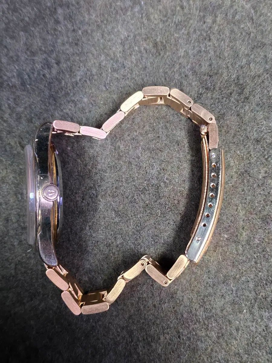 オメガ ジュネーブ