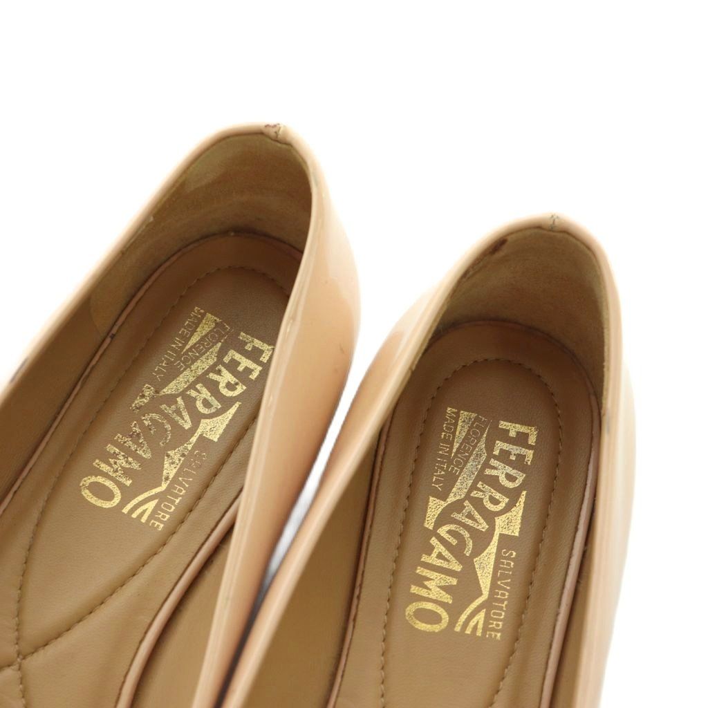 フェラガモ美品ゴールド バレエシューズ 6.5 サルヴァトーレフェラガモ Salvatore Ferragamo ヴァラリボン バレエ