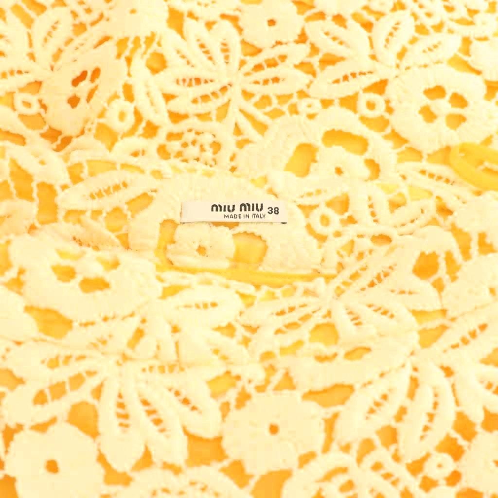 ミュウミュウ miumiu フラワー刺繍スカート 台形スカート ミニ 38