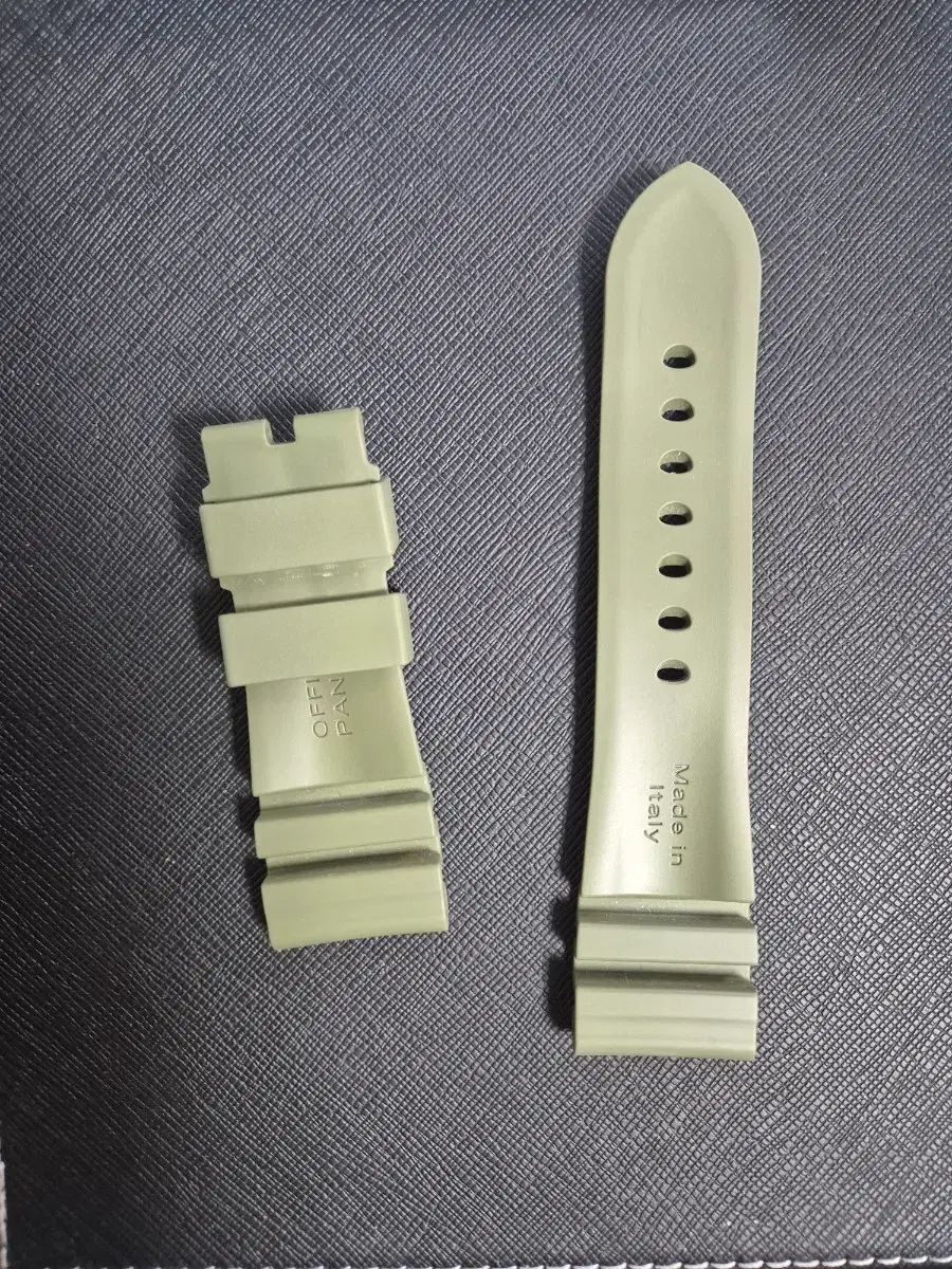 PANERAI パネライ ラバー アコーディオン カウチュク グリーン 26 mm