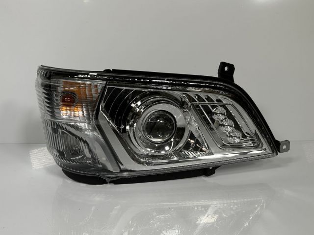 ダイナ デュトロ XZU700 純正 12V 右ヘッドライト 右ライトAssy LED レ